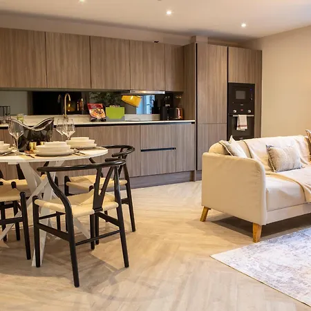 10 Park Square East, Luxury Serviced Apartments-2